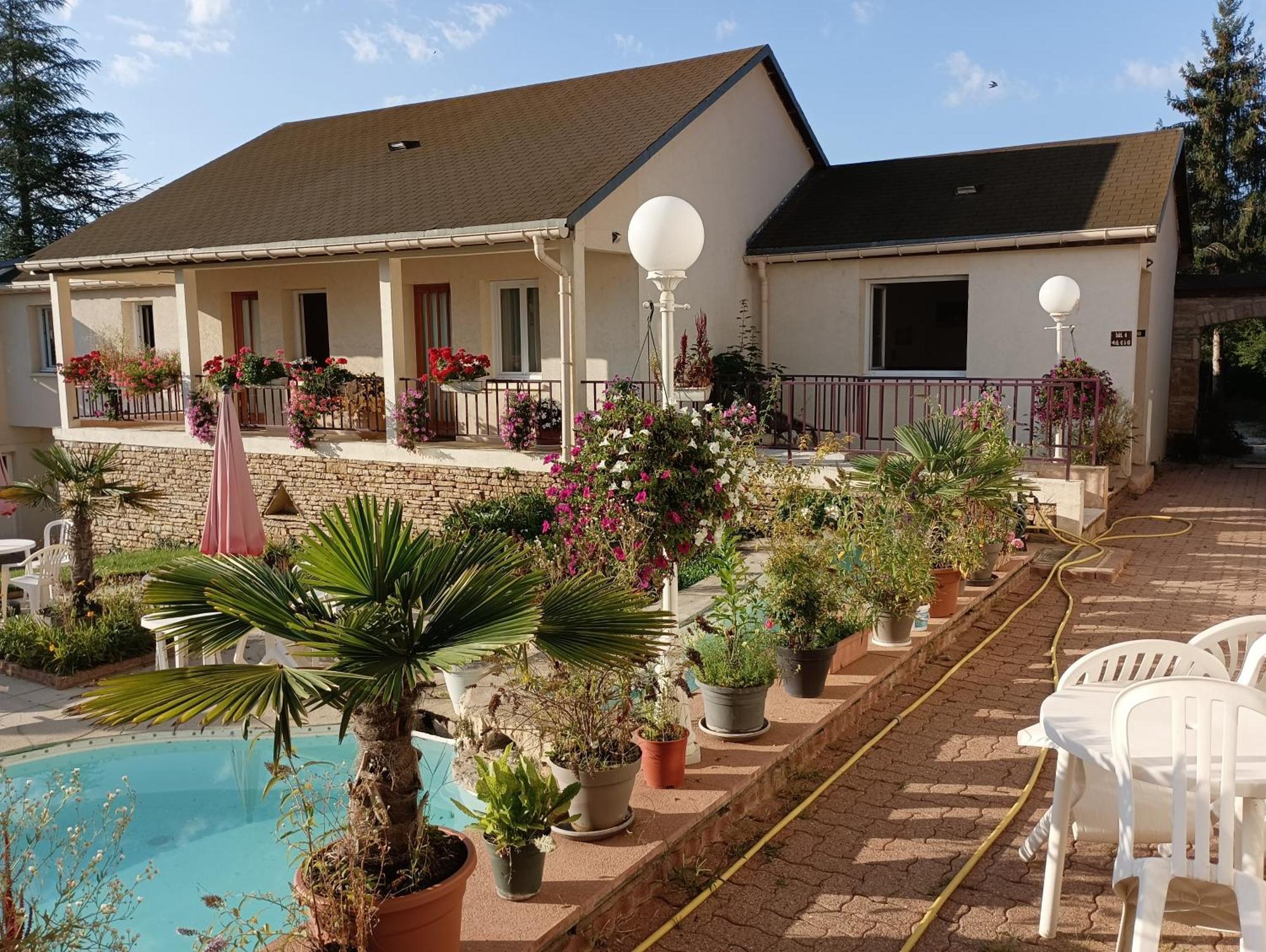 Lud'Hôtel Savigny-lès-Beaune Buitenkant foto