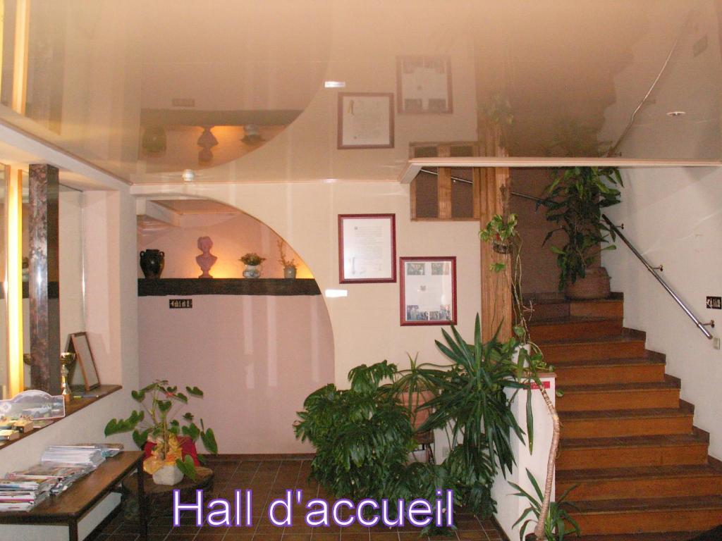Lud'Hôtel Savigny-lès-Beaune Buitenkant foto